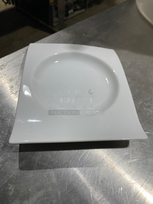 Party Rental Ltd White Decorative Wavy Plates! - Image 3 of 7