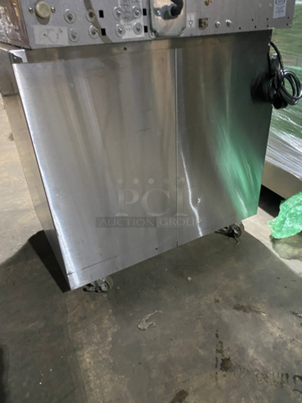 FWE Commercial 2 Door Food Warming/Holding Cabinet! All Stainless Steel! On Casters! Model: HLC16CHP SN: 164885705 120V 1 Phase - Image 4 of 8