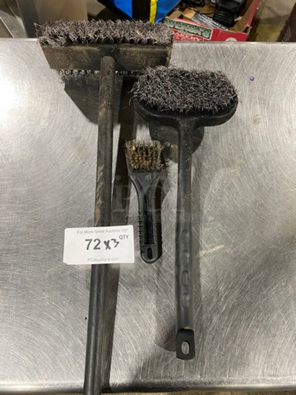 Assorted Size Grill Brushes! 3x Your Bid!