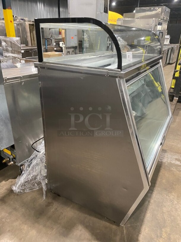 2008 Leader Commercial Refrigerated Deli Case! With Slanted Front Glass! With Sliding Rear Access Doors! MODEL SDL48SC SN:PR121811 115V 1PH - Image 2 of 8
