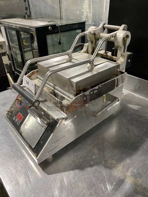 Star Pro Max Stainless Steel Commercial Countertop Electric Powered Panini Press! - Image 2 of 8