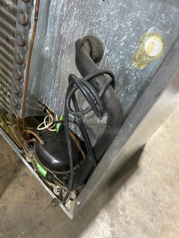 Delfield Commercial Single Door Lowboy/Worktop Cooler! All Stainless Steel! Model: 406STAR2 SN: 0812152000953 115V 60HZ 1 Phase - Image 7 of 7