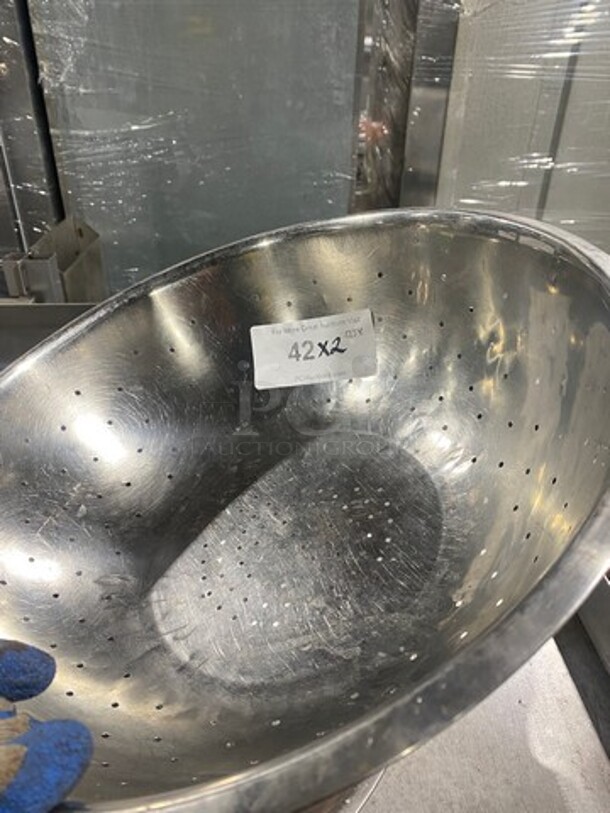 Perforated Food Bowl! 2x Your bid! - Image 4 of 6