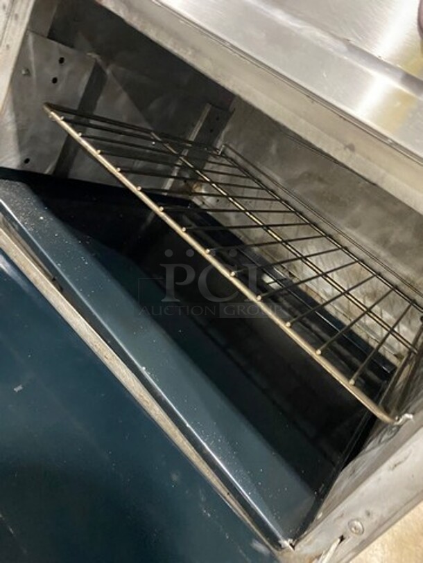 NICE! Vulcan Commerical Natural Gas Powered 10 Burner Stove! With 2 Oven Underneath! All Stainless Steel! On Casters! - Image 9 of 11