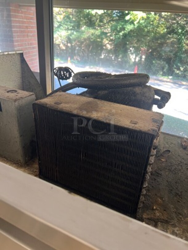 Continental Commercial 2 Door Reach In Freezer! With Poly Coated Racks! Solid Stainless Steel! On Casters! WORKING WHEN REMOVED! Model: 2F SN: 132A9665 115V 60HZ 1 Phase - Image 6 of 8