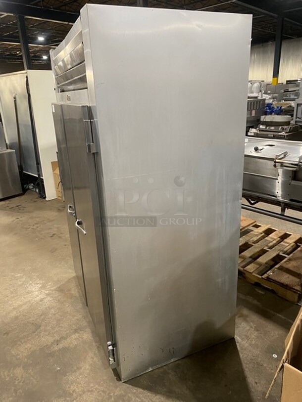 Traulsen Commercial Stainless Steel 2 Door Reach In Refrigerator! 115V 1 Phase! Model: GHT 2-32 NUT SN: 198348 5G! - Image 3 of 7