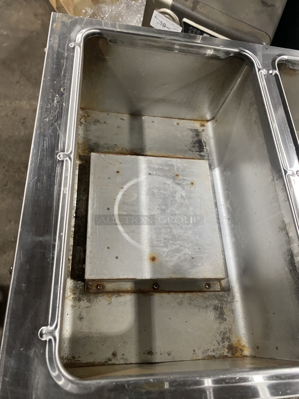 USR Cookline Commercial Natural Gas Powered 3 Bay Steam Table! With Storage Space Underneath! All Stainless Steel! MODEL GST3 SN:200765034! On Legs! - Image 6 of 9