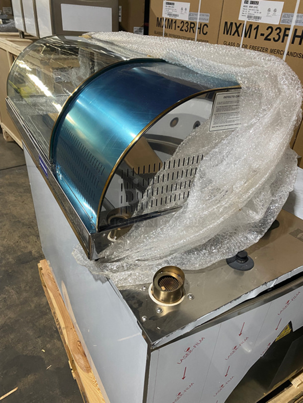 AWESOME! MUST HAVE! BRAND NEW! IN THE BOX! Diamond Commercial Countertop Refrigerated Sushi Display Case Merchandiser! With Curved Glass! Stainless Steel Body! On Small Legs! Model: GVRB120 - Image 5 of 9