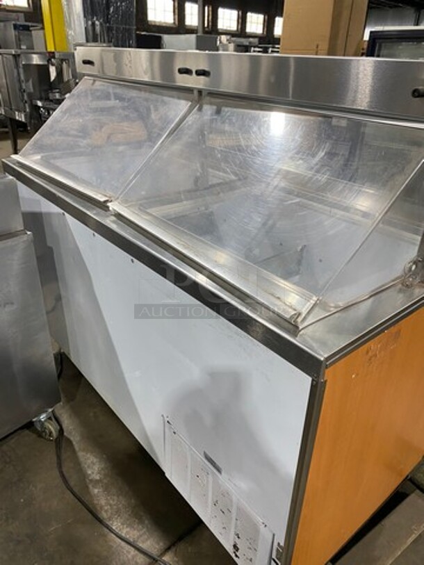 Hussman Commercial Refrigerated Ice Cream Dipping Cabinet/Display Case! With 2 Flip Open Back Access Doors! - Image 4 of 7