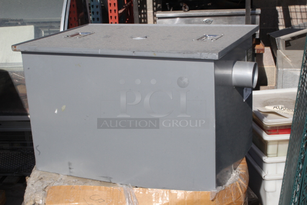 BRAND NEW SCRATCH & DENT! Regency 600GT25 50 lb. 25 GPM Grease Trap with 3" Non-Threaded Connections. Out of original packaging. 18-5/8x27-1/8x17-1/4 - Image 4 of 5