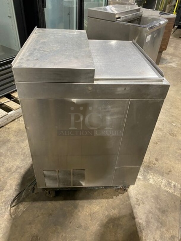 Perlick Commercial Single Door Beer Bottle Cooler! With Top Sliding Door! Solid Stainless Steel! Model: 8340UL 115V 60HZ 1 Phase - Image 4 of 9