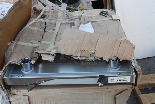 BRAND NEW SCRATCH & DENT! Regency 600ESS3024S Spec Line 30" x 24" 14-Gauge Stainless Steel Equipment Stand With Stainless Steel Undershelf. Packaging is damaged. May be missing screws/small pieces.  - Image 3 of 3