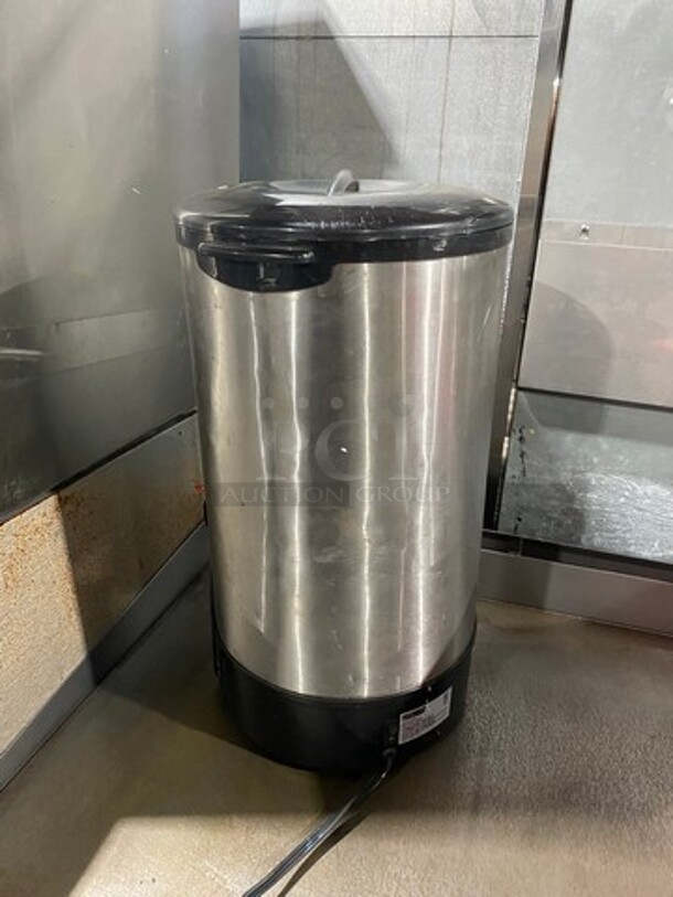 Dominion Commercial Countertop Coffee Urn! All Stainless Steel! Model: DK100 120V - Image 3 of 7