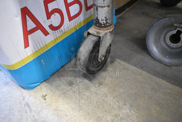Hobart 84181D Metal Commercial Countertop Buffalo Chopper. 115 Volts, 1 Phase. Tested and Working! - Image 6 of 7