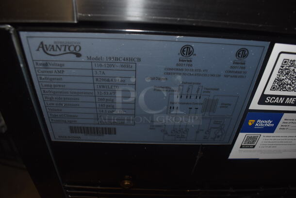 BRAND NEW SCRATCH AND DENT! Avantco BC-48-HC 48" Curved Glass Black Refrigerated Bakery Display Case. Missing Top Pane of Glass. 110-120 Volt 1 Phase. Tested and Working! - Image 5 of 6