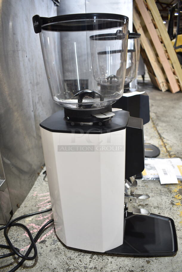 BRAND NEW SCRATCH AND DENT! 2024 Hemro MyCafe Anfim Milano Metal Countertop Espresso Bean Grinder. 120 Volts, 1 Phase. Tested and Working! - Image 3 of 7