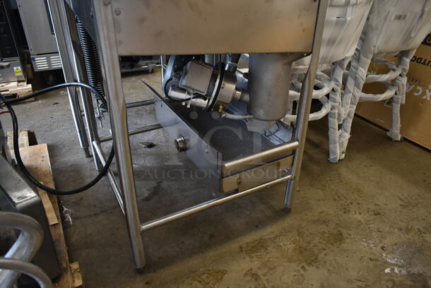BRAND NEW SCRATCH AND DENT! 2023 Noble Wareforce I-HH Stainless Steel Commercial Straight Pass Through Dishwasher. 115 Volts, 1 Phase.  - Image 3 of 9