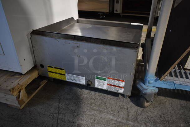 Vulcan VCRG24-T1 Stainless Steel Commercial Countertop Natural Gas Powered Flat Top Griddle.  - Image 4 of 5