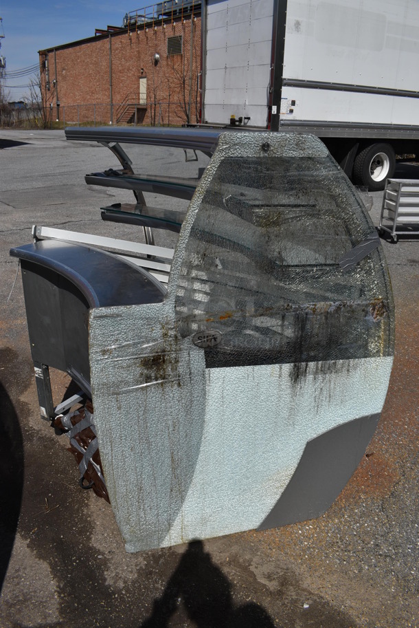 Metal Commercial Curved Remote Deli Display Case Merchandiser. Does Not Come w/ Compressors. Comes In Three Pieces. Pictures of Item In Use Are Attached. 63x39x56 Each Piece. - Image 6 of 8