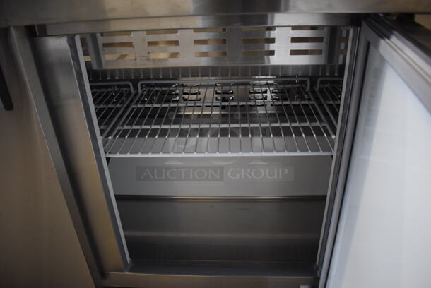 BRAND NEW SCRATCH AND DENT! Avantco 178APT71MHC Stainless Steel Commercial Sandwich Salad Prep Table Bain Marie Mega Top on Commercial Casters. 115 Volts, 1 Phase. 70.5x34x47. Tested and Working! - Image 8 of 10