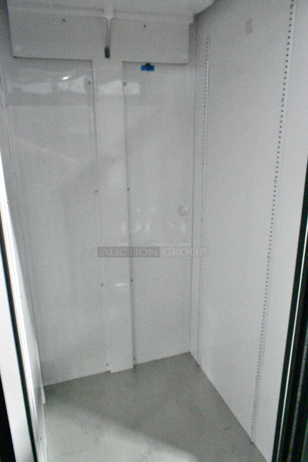 2021 True TSCI-600R-G-PH Metal Commercial Single Door Reach In Cooler Merchandiser. 115 Volts, 1 Phase. Tested and Powers On But Does Not Get Cold
 - Image 4 of 6