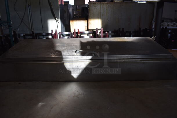 Leader ESPT48 S/C Stainless Steel Commercial Pizza Prep Table w/ Oversized Marble Cutting Board on Commercial Casters. 115 Volts, 1 Phase. 48x36x45. Tested and Working! - Image 4 of 10