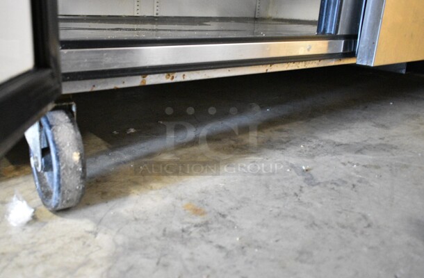 True TPP-67 Stainless Steel Commercial Pizza Prep Table on Commercial Casters. 115 Volts, 1 Phase. Tested and Working! - Image 5 of 6