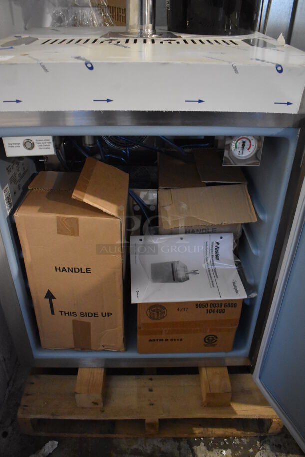 LIKE NEW! 2017 Manitowoc ND21TS00 Stainless Steel Commercial Direct Draw Kegerator w/ Beer Tower. 115 Volts, 1 Phase. Unit Has Only Been Used a Few Times! Tested and Working! - Image 4 of 9