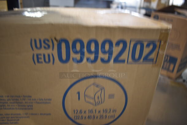 BRAND NEW IN BOX! Kimberly Clark 09992 Poly Wall Mount Paper Towel Dispenser. - Image 4 of 4