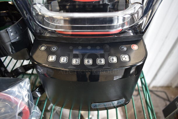 BRAND NEW SCRATCH AND DENT! 2023 Blendtec CQB2 Stealth 895 Metal Commercial Countertop Nitro Blender w/ Poly Dome Hinge Cover Sound Enclosure and Jarless Blending. 120 Volts, 1 Phase. Tested and Working! - Image 4 of 9
