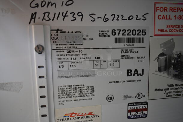 True GDM-10 Metal Commercial Single Door Reach In Cooler Merchandiser w/ Poly Coated Racks. 115 Volts, 1 Phase. Tested and Working! - Image 3 of 3