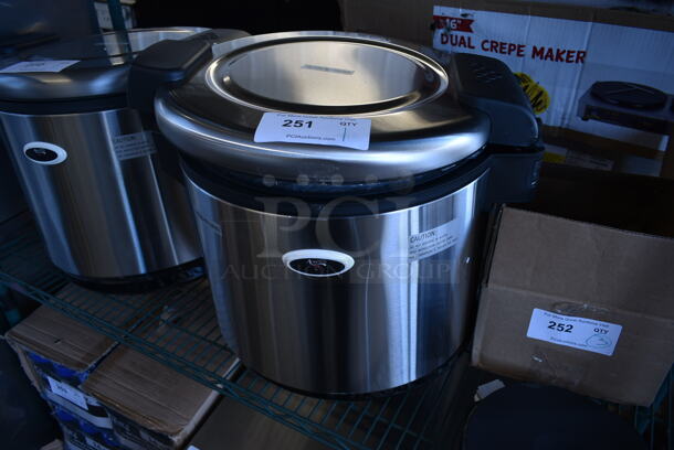 BRAND NEW SCRATCH AND DENT! 2023 Avantco 177RW90 Stainless Steel Commercial Countertop Electric Powered Rice Cooker. 120 Volts, 1 Phase. Tested and Working! - Image 2 of 7