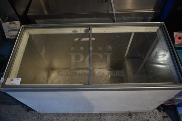 Vestfrost SCF1310 Metal Chest Freezer Merchandiser. 115 Volts, 1 Phase. Tested and Working! - Image 2 of 5