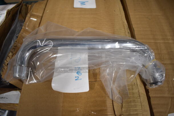 BRAND NEW SCRATCH AND DENT! Lot Including Faucet, Handles and Drain  - Image 4 of 5