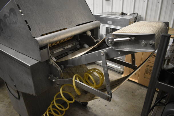Townsend 9000 Stainless Steel Commercial Floor Style Automatic Membrane Skinner on Commercial Casters. 125-250 Volts, 1 Phase. 80x29x54 - Image 5 of 11