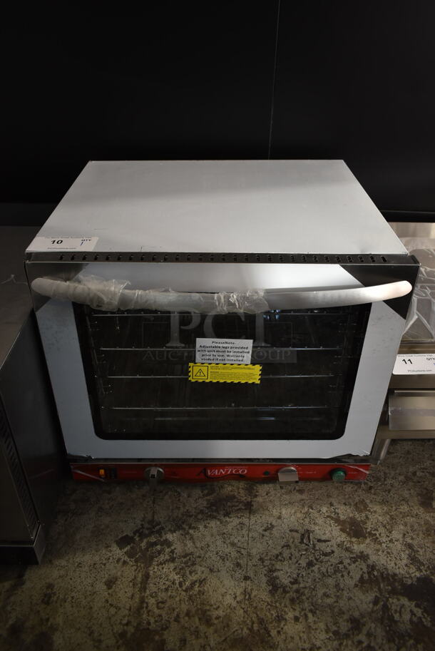 BRAND NEW SCRATCH AND DENT! Avantco 177CO32M Stainless Steel Commercial Countertop Electric Powered Half Size Convection Oven w/ View Through Door and Metal Oven Racks. 208/240 Volts, 1 Phase. - Image 1 of 5