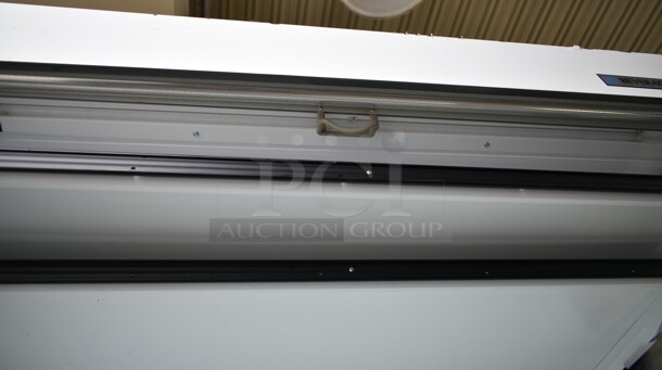 BRAND NEW SCRATCH AND DENT! Beverage Air VMHC-18 Metal Commercial Open Grab N Go Merchandiser w/ Metal Shelves. 120 Volts, 1 Phase. Tested and Working! - Image 6 of 9