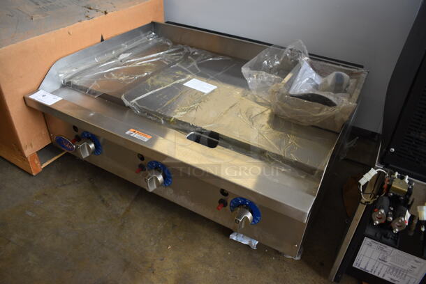 BRAND NEW! 2017 Globe Model GG36TG Stainless Steel Commercial Countertop Natural Gas Powered Flat Top Griddle. 90,000 BTU. 36x31x16 - Image 2 of 8