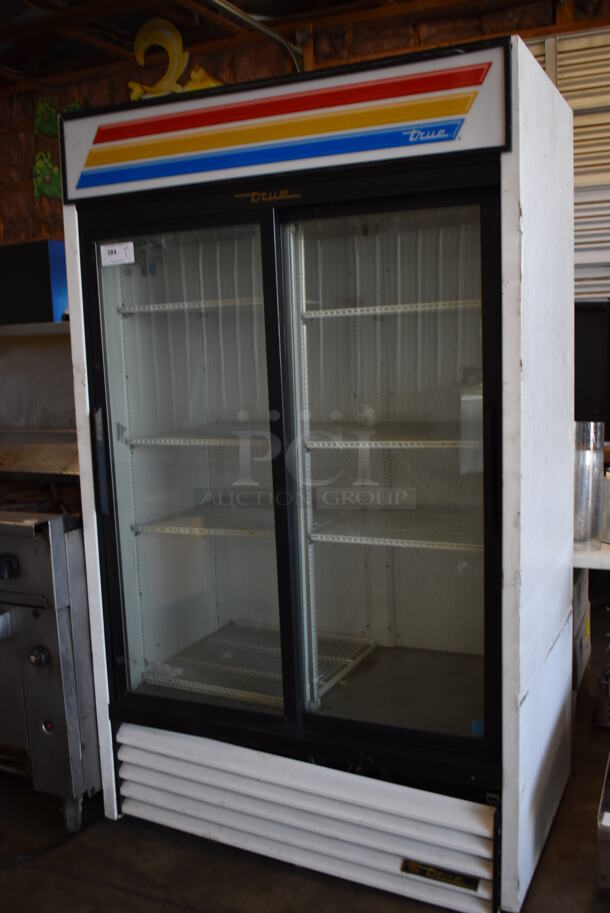 2012 True GDM-41 ENERGY STAR Metal Commercial 2 Door Reach In Cooler Merchandiser w/ Poly Coated Racks. 115 Volts, 1 Phase. 47x30x79. Tested and Powers On But Does Not Get Cold - Image 5 of 9