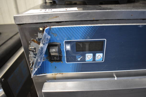 Alto Shaam Stainless Steel Commercial Single Door Undercounter Pass Through Warming Holding Cabinet on Commercial Casters. 25.5x29x34. Tested and Working! - Image 4 of 7