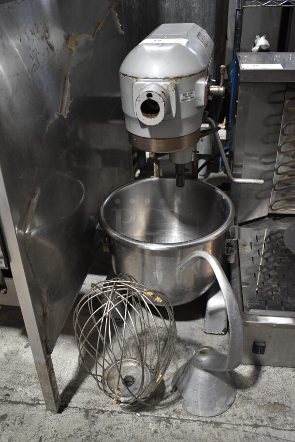 Hobart A-200 Metal Commercial Countertop 20 Quart Planetary Dough Mixer w/ Stainless Steel Mixing Bowl, Dough Hook and Whisk Attachments. 120 Volts, 1 Phase. Tested and Working!