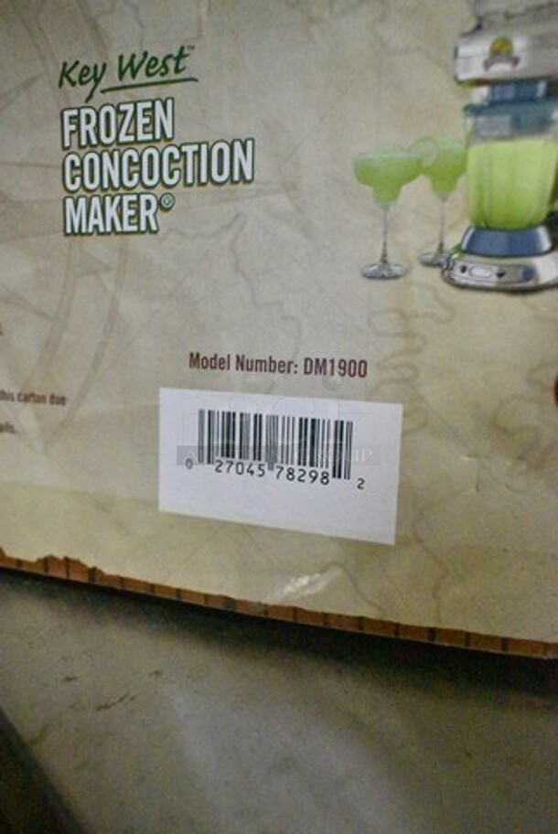 IN ORIGINAL BOX! Margaritaville 
DM1900 Key West Frozen Concoction Maker with Easy Pour Jar - Image 3 of 4