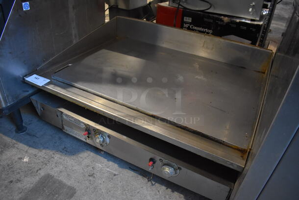 Keating 36BFLD MiraClean Stainless Steel Commercial Countertop Natural Gas Powered Chrome Top Flat Top Griddle w/ Thermostatic Controls. 80,000 BTU. 36x31x16 - Image 4 of 7