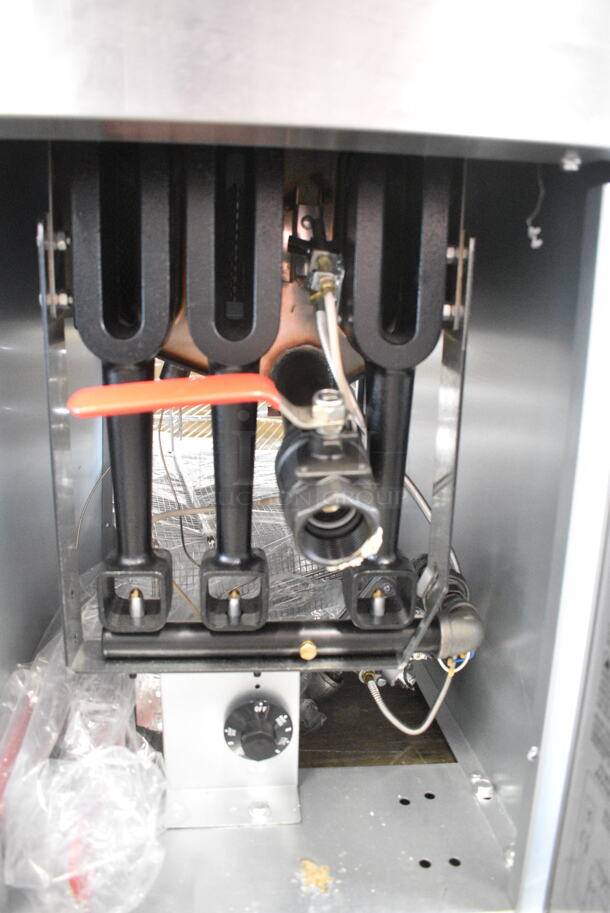 BRAND NEW SCRATCH AND DENT! 2023 Avantco 177FF40N Stainless Steel Commercial Floor Style Natural Gas 40 lb. Stainless Steel Floor Fryer with Casters and Legs. 90,000 BTU.  - Image 6 of 7