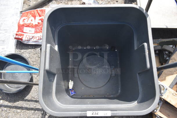 Gray Poly Trash Can on Commercial Casters. - Image 4 of 5
