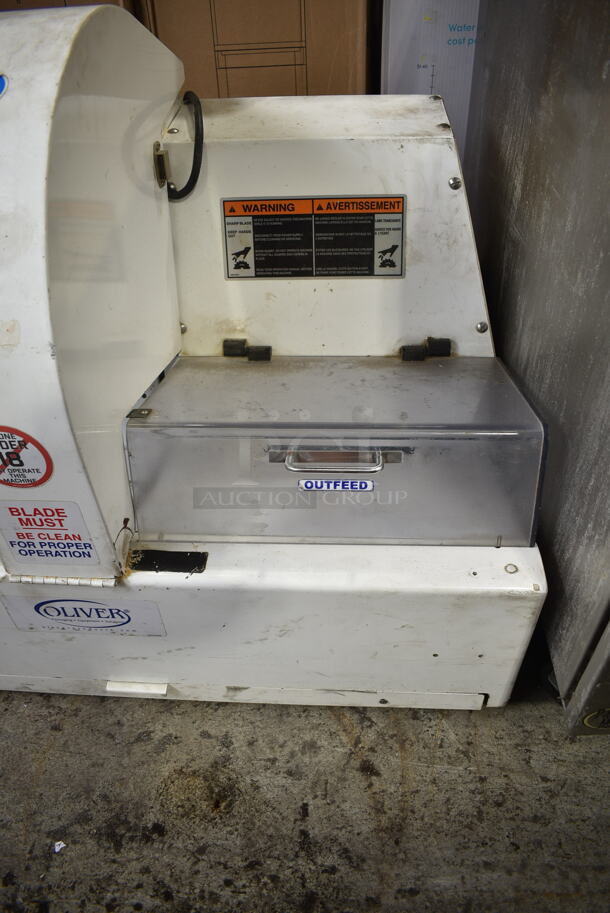Oliver 2005 Metal Commercial Countertop Bread Loaf Slicer. 115 Volts, 1 Phase. Tested and Working! - Image 2 of 8