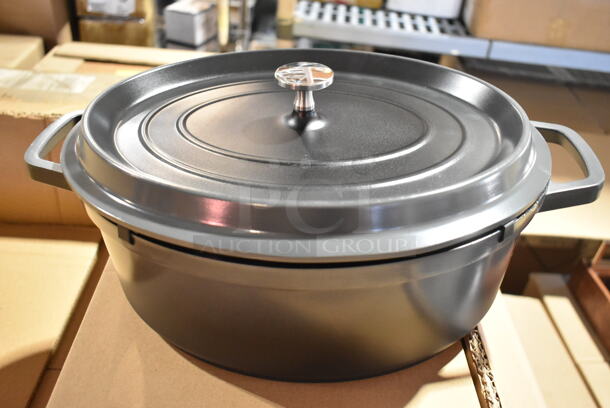 Box of 4 BRAND NEW! Gray Aluminum Oval Dutch Oven w/ Lid. - Item #1109324
