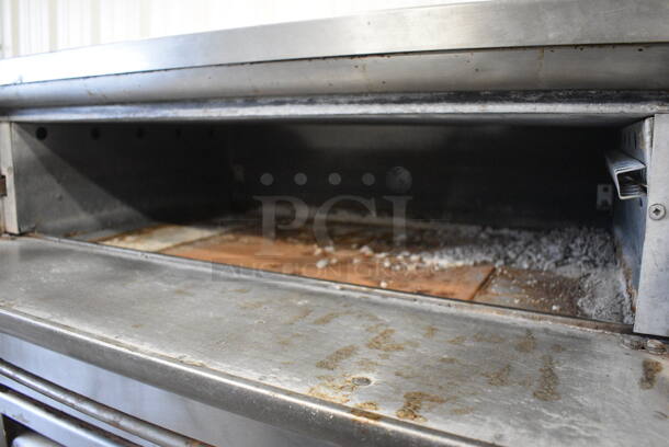 2 Blodgett Model 911-P-S Stainless Steel Commercial Single Deck Natural Gas Powered Pizza Ovens on Metal Legs. 51x29x67. 2 Times Your Bid! - Image 6 of 11