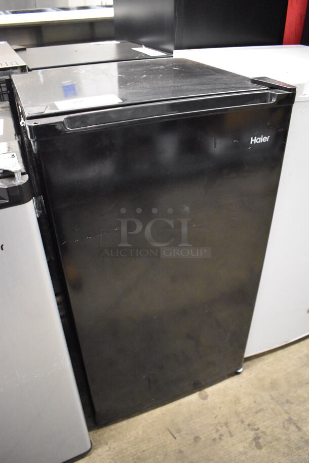 Haier HC33SW20RB Metal Mini Cooler. 115 Volts, 1 Phase. 18.5x17.5x33.5. Tested and Working! - Image 3 of 6