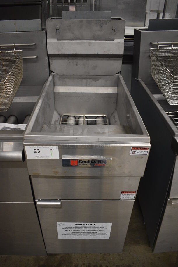 BRAND NEW! Cecilware Model 555700 Stainless Steel Commercial Floor Style Propane Gas Powered Deep Fat Fryer. 90,000 BTU. 15.5x30x49